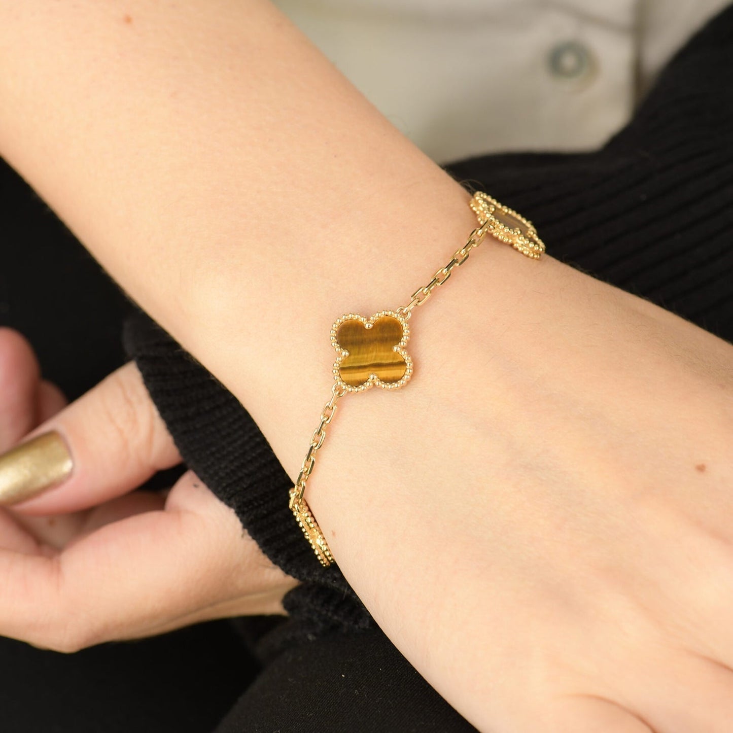 [ECHO ]CLOVER  5 MOTIFS TIGER EYE BRACELET