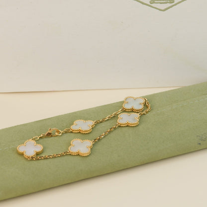 [ECHO ]CLOVER  5 MOTIF WHITE MOP BRACELET
