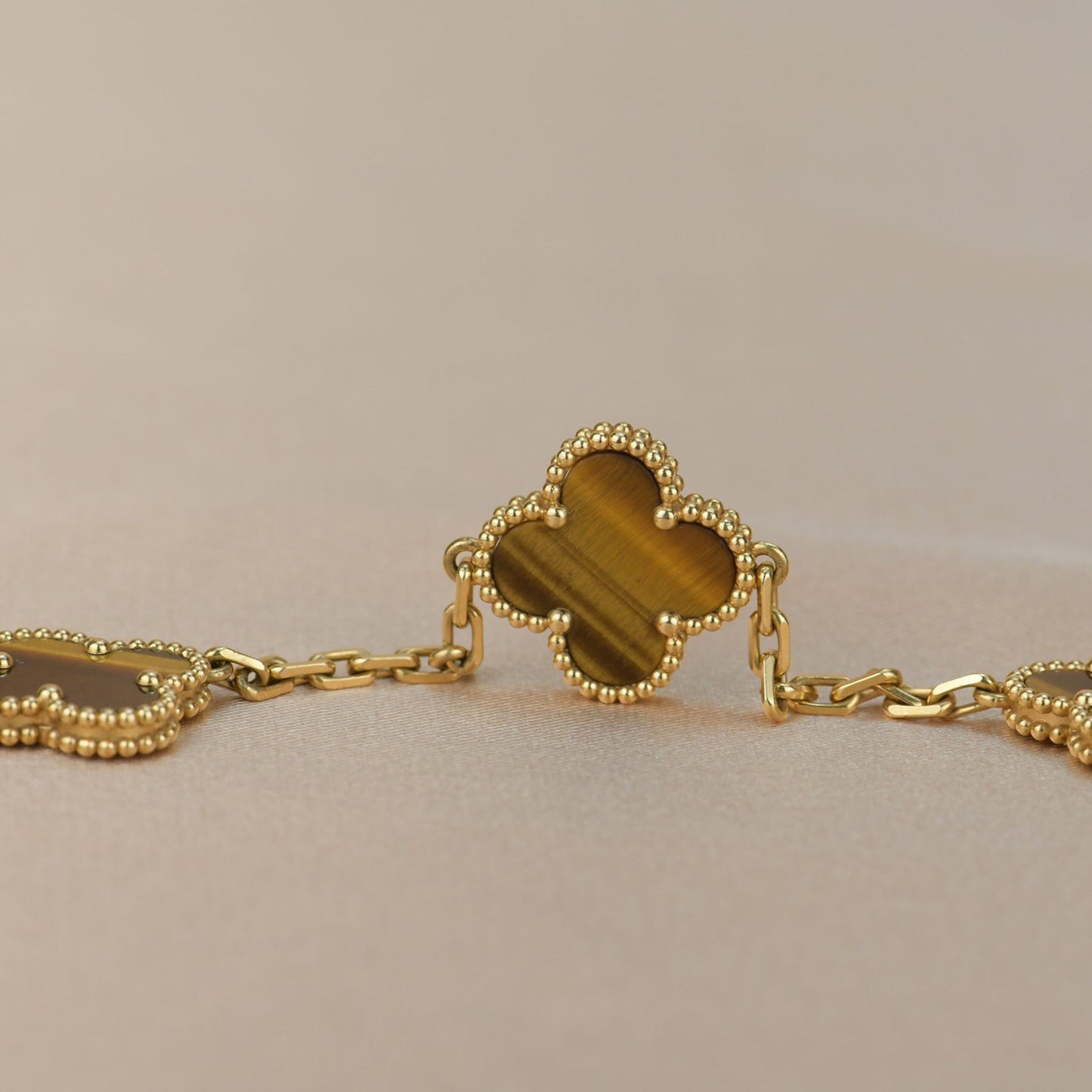 [ECHO ]CLOVER  5 MOTIFS TIGER EYE BRACELET