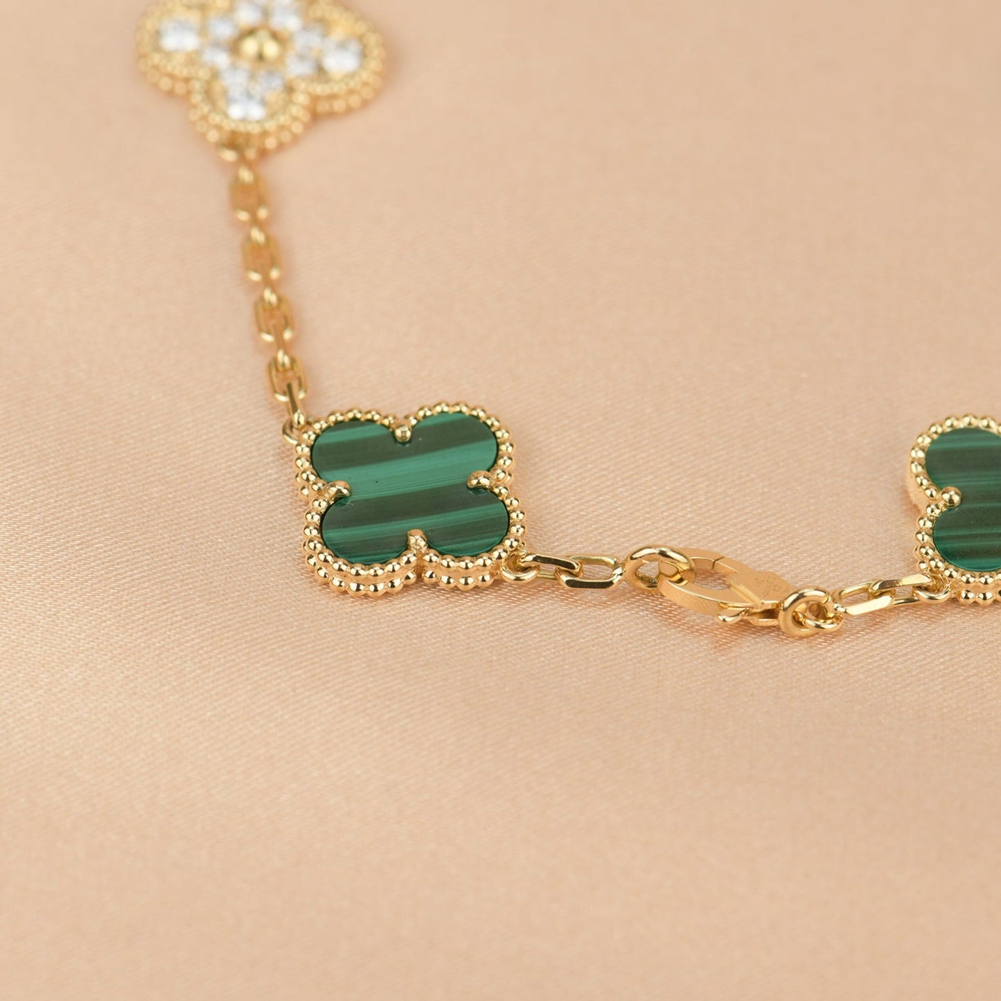 [ECHO ]CLOVER  5 MOTIF MALACHITE DIAMOND BRACELET