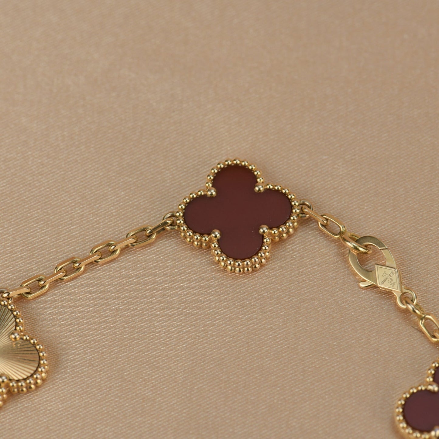 [ECHO ]CLOVER  5 MOTIFS CARNELIAN GOLD BRACELET