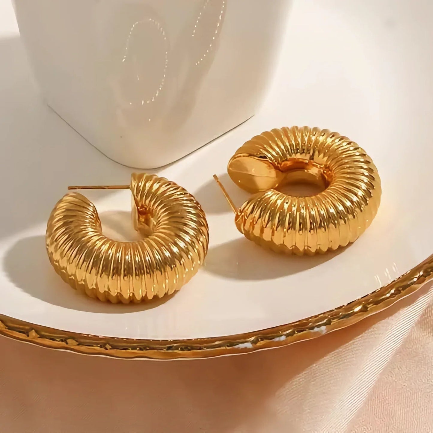 [Echo Fine]Aubrey Textured Gold Hoops