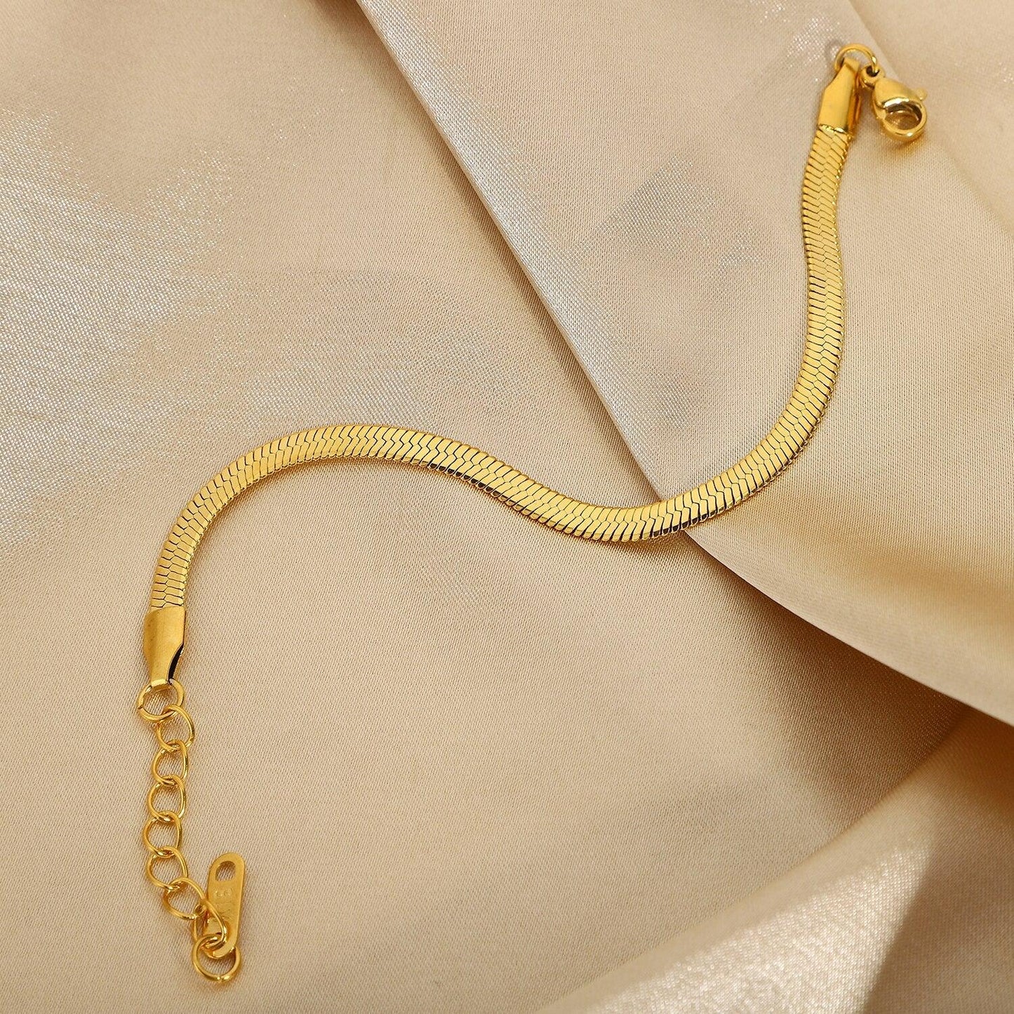 [Echo Fine]Ellaine Gold Herringbone Bracelet