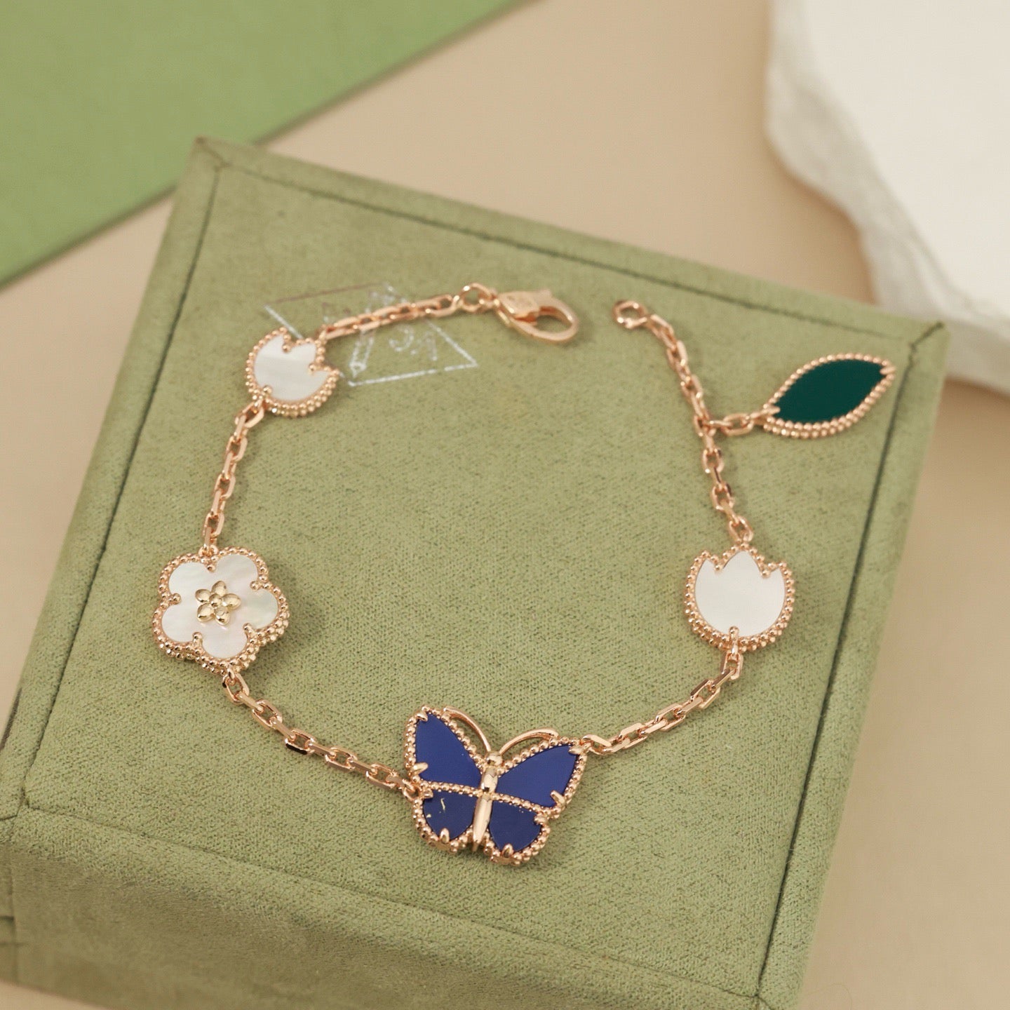 [ECHO]LUCKY SPRING BUTTERFLY 5 MOTIF BRACELET