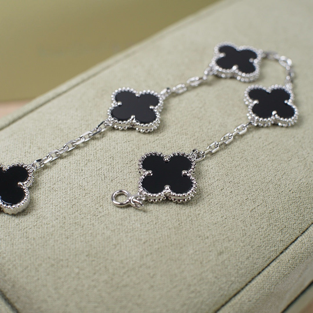 [ECHO ]CLOVER 5 MOTIF ONYXS  BRACELET SILVER