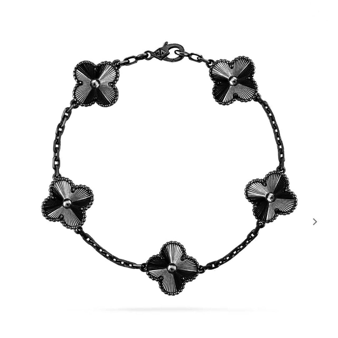 [ECHO ]CLOVER 5 MOTIF BLACK BRACELET