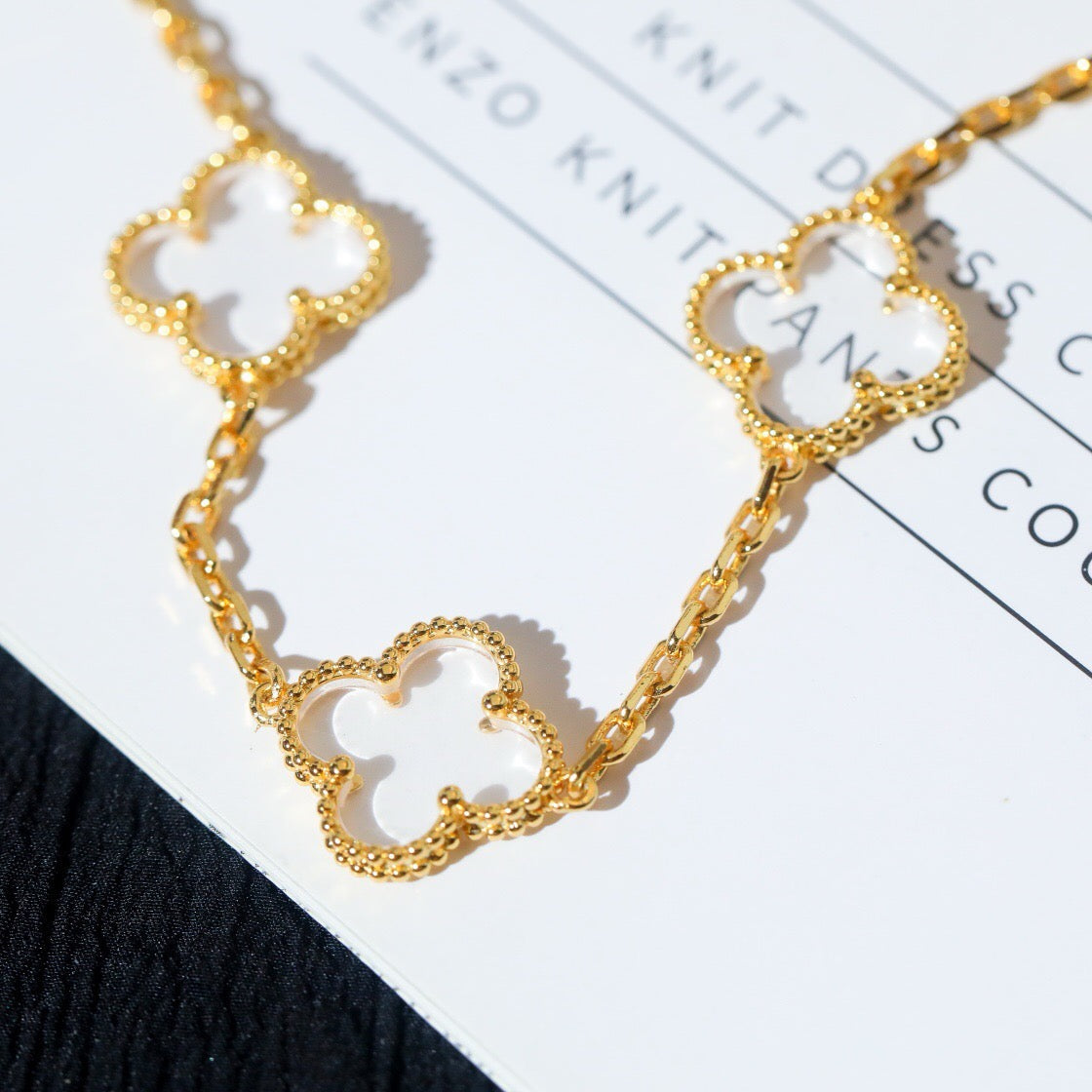 [ECHO ]CLOVER 5 MOTIF ROCK CRYSTAL PINK GOLD BRACELET