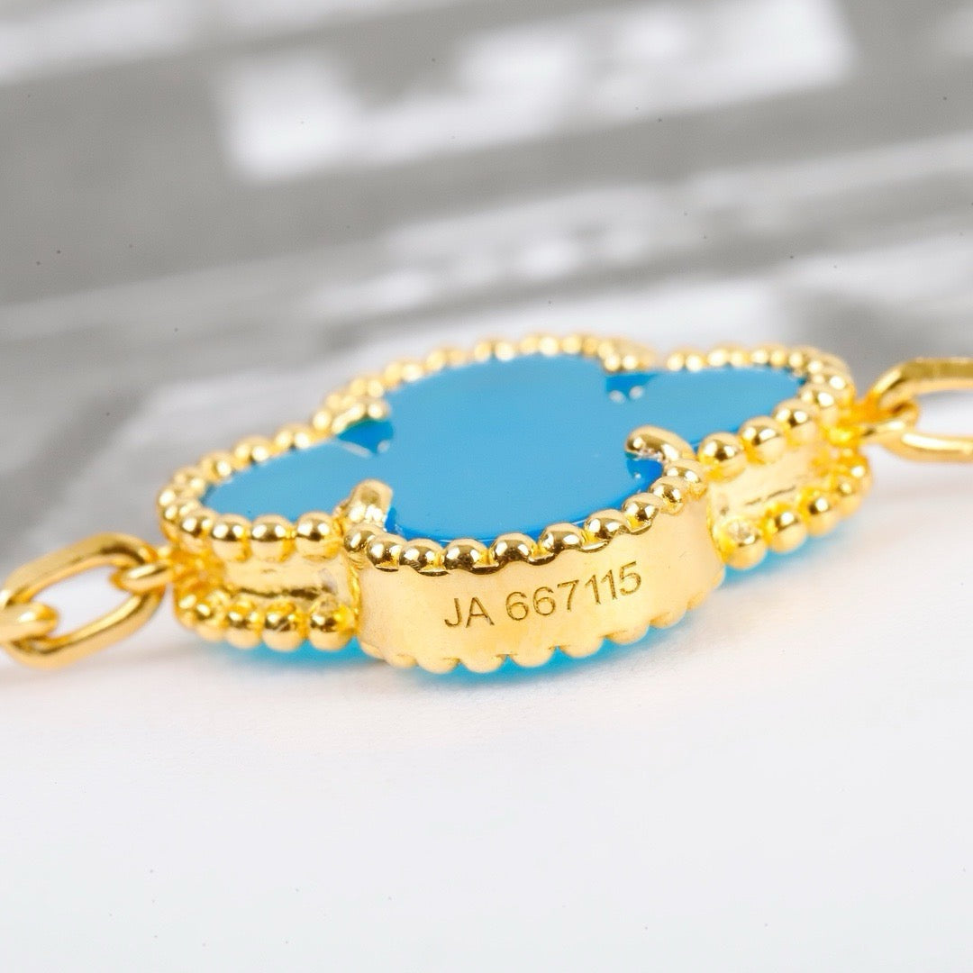 [ECHO ]CLOVER 5 MOTIFS TURQUOISE BRACELET