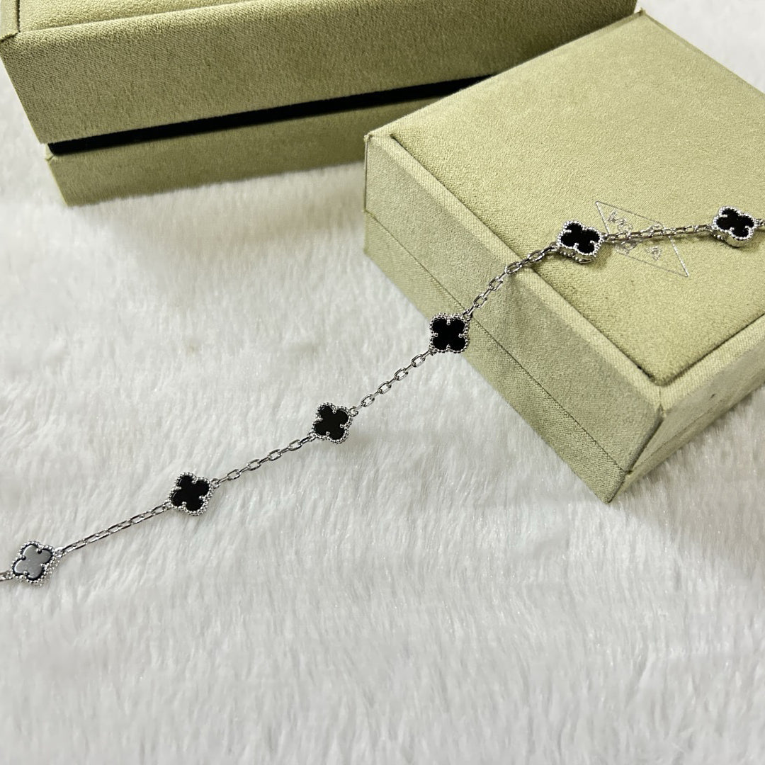 [ECHO ]CLOVER 6 MOTIF  ONYXS BRACELET