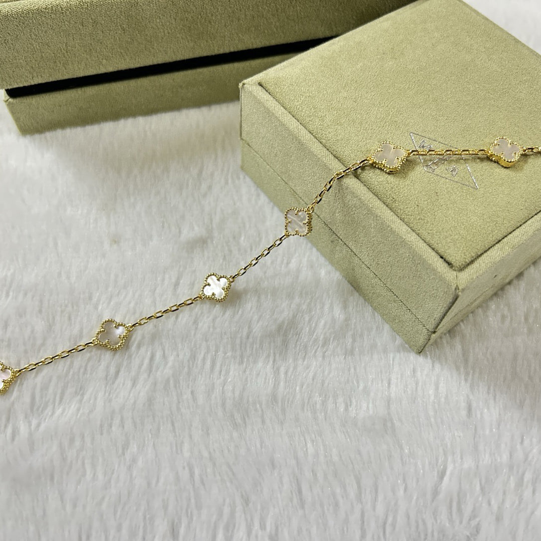 [ECHO ]CLOVER 6 MOTIF WHITE MOP BRACELET