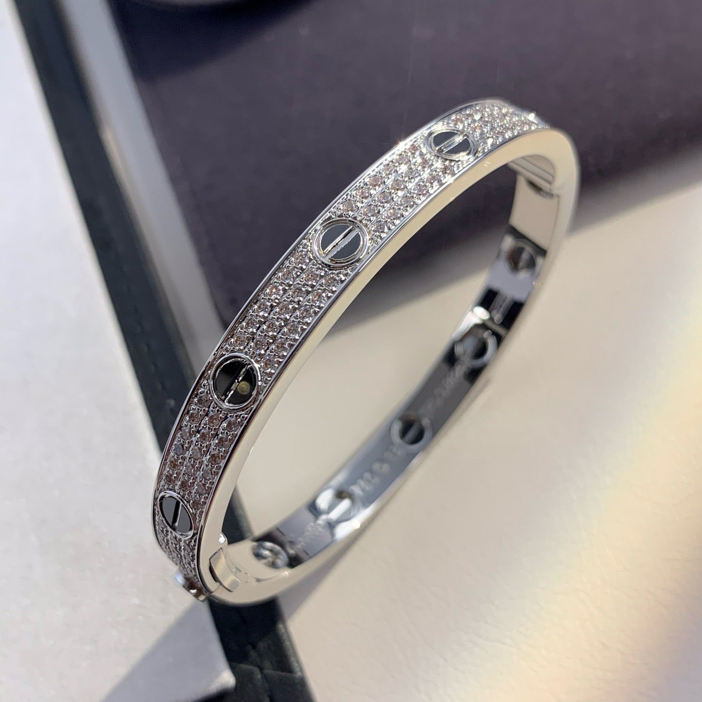 [ECHO ]LOVE BRACELET 6.1MM DIAMOND-PAVED CERAMIC