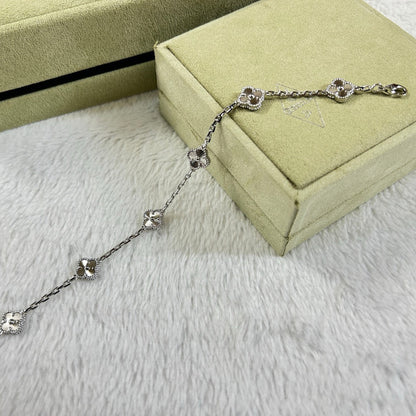 [ECHO ]CLOVER 6 MOTIF DIAMOND BRACELET
