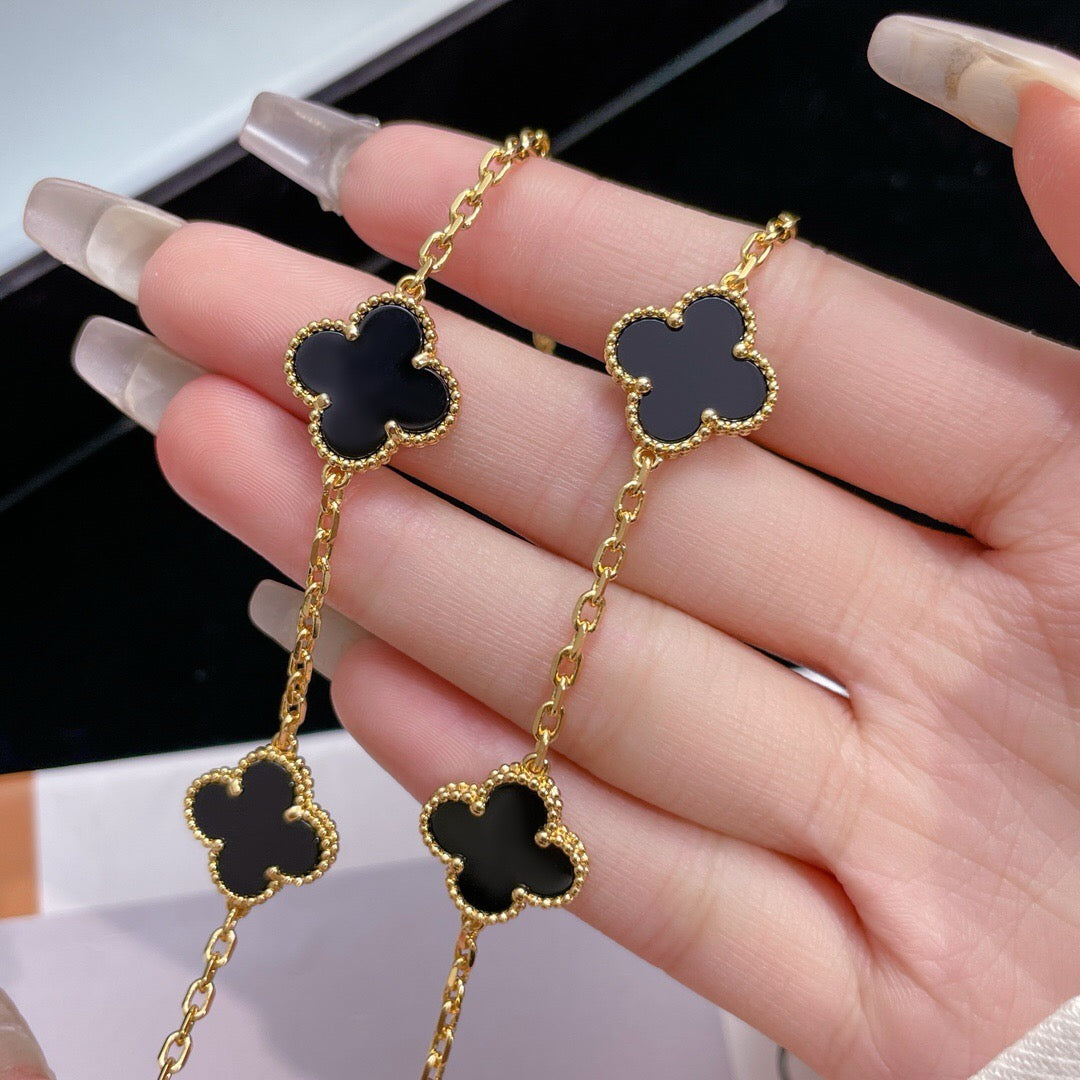 [ECHO ]CLOVER 10 MOTIFS ONYX NECKLACE