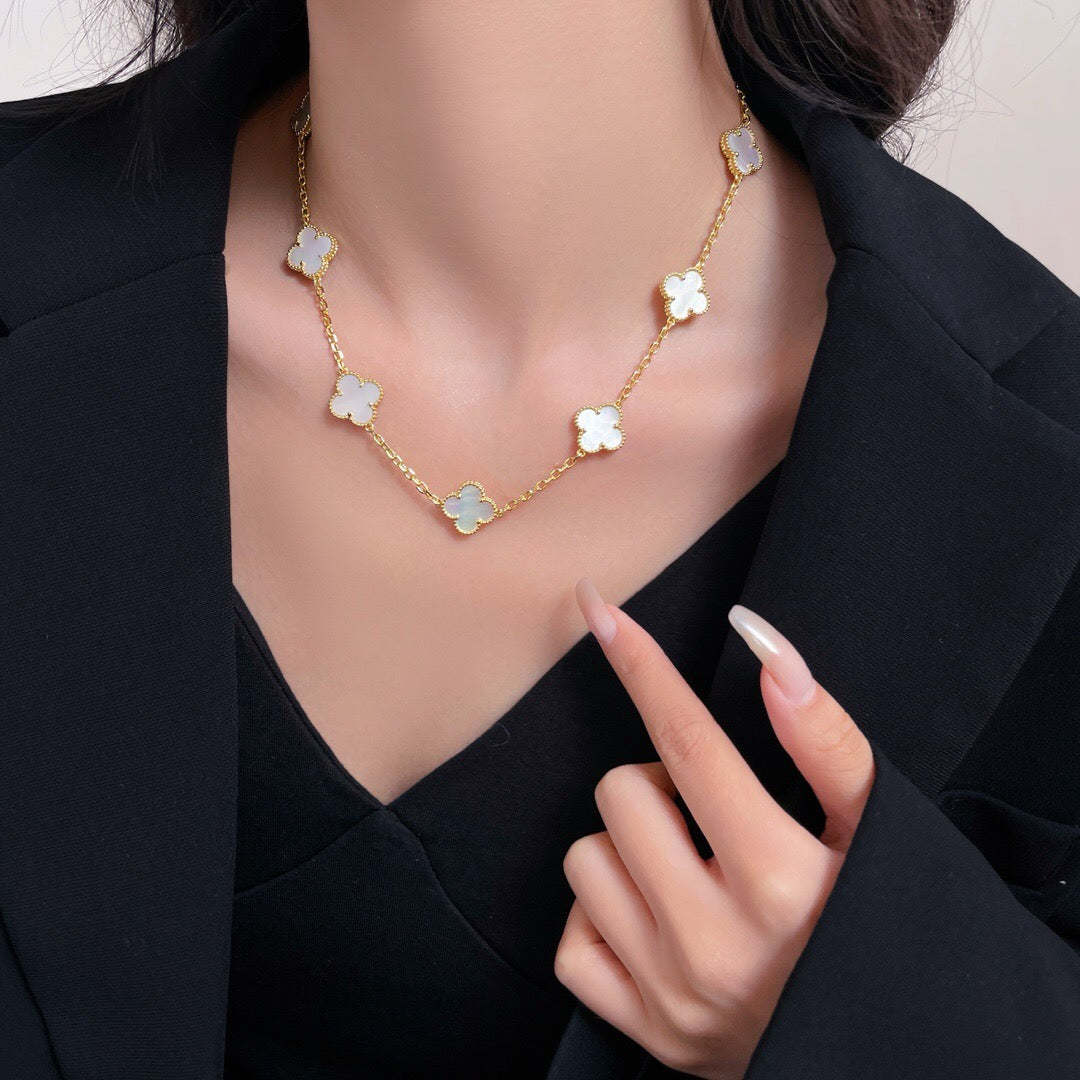 [ECHO ]CLOVER 10 MOTIFS WHITE MOTHER OF PEARL NECKLACE