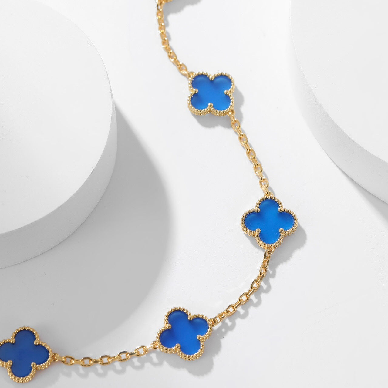 [ECHO ]CLOVER 10 MOTIFS BLUE AGATE NECKLACE