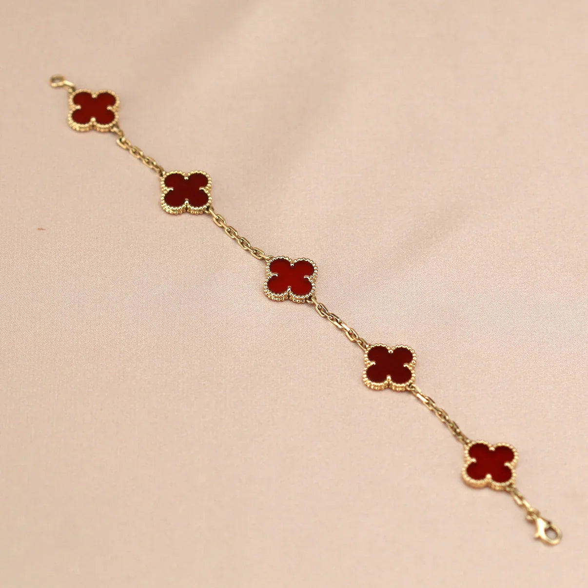 [ECHO ] CLOVER 5 MOTIF RED CORNELIAN BRACELET COLLECTION