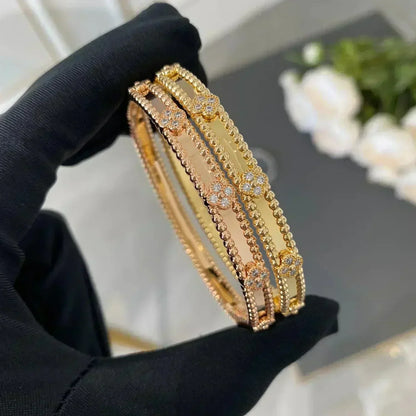 [ECHO ]CLOVER BRACELET 4MM DIAMONDS