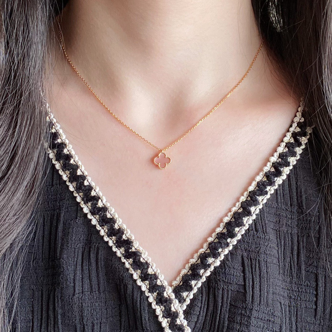 [ECHO ]CLOVER 9.5MM PINK MOTHER OF PEARL SINGLE FLOWER NECKLACE