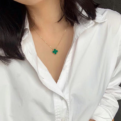 [ECHO ]CLOVER 15MM MALACHITE SINGLE FLOWER  NECKLACE