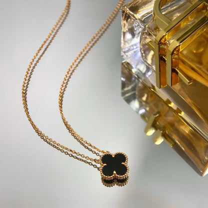 [ECHO ]CLOVER 15MM BLACK ONYX SINGLE FLOWER NECKLACE