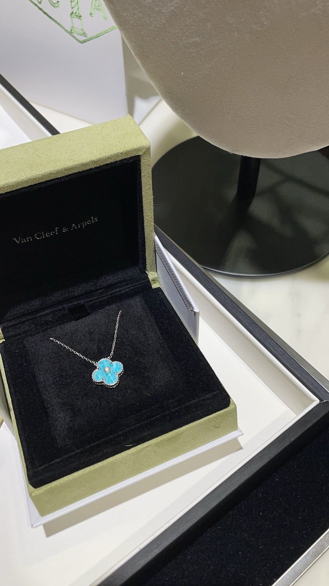 [ECHO ]CLOVER 15MM DIAMOND SVRES PORCELAIN  NECKLACE SILVER