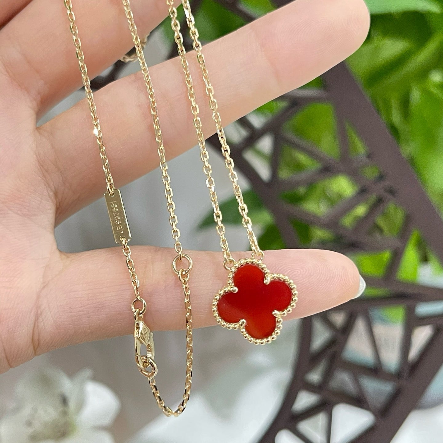 [ECHO ]CLOVER 15MM CARNELIAN SINGLE FLOWER NECKLACE