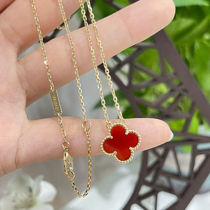 [ECHO ]CLOVER 15MM CARNELIAN SINGLE FLOWER NECKLACE