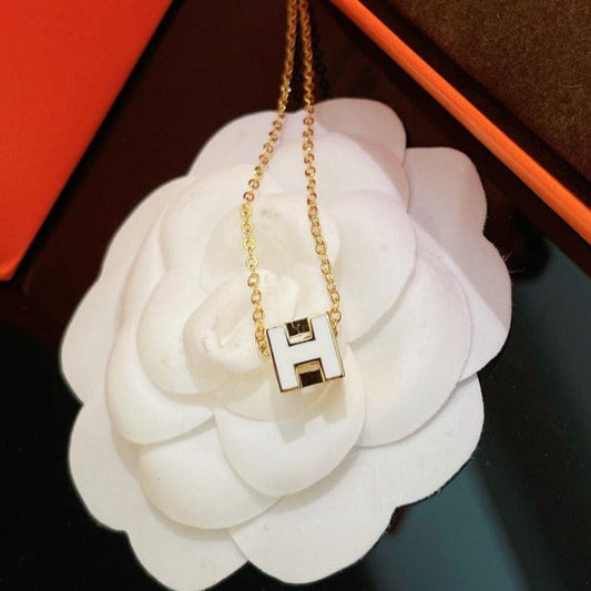 [ECHO ]H WHITE SQUARE GOLD NECKLACE