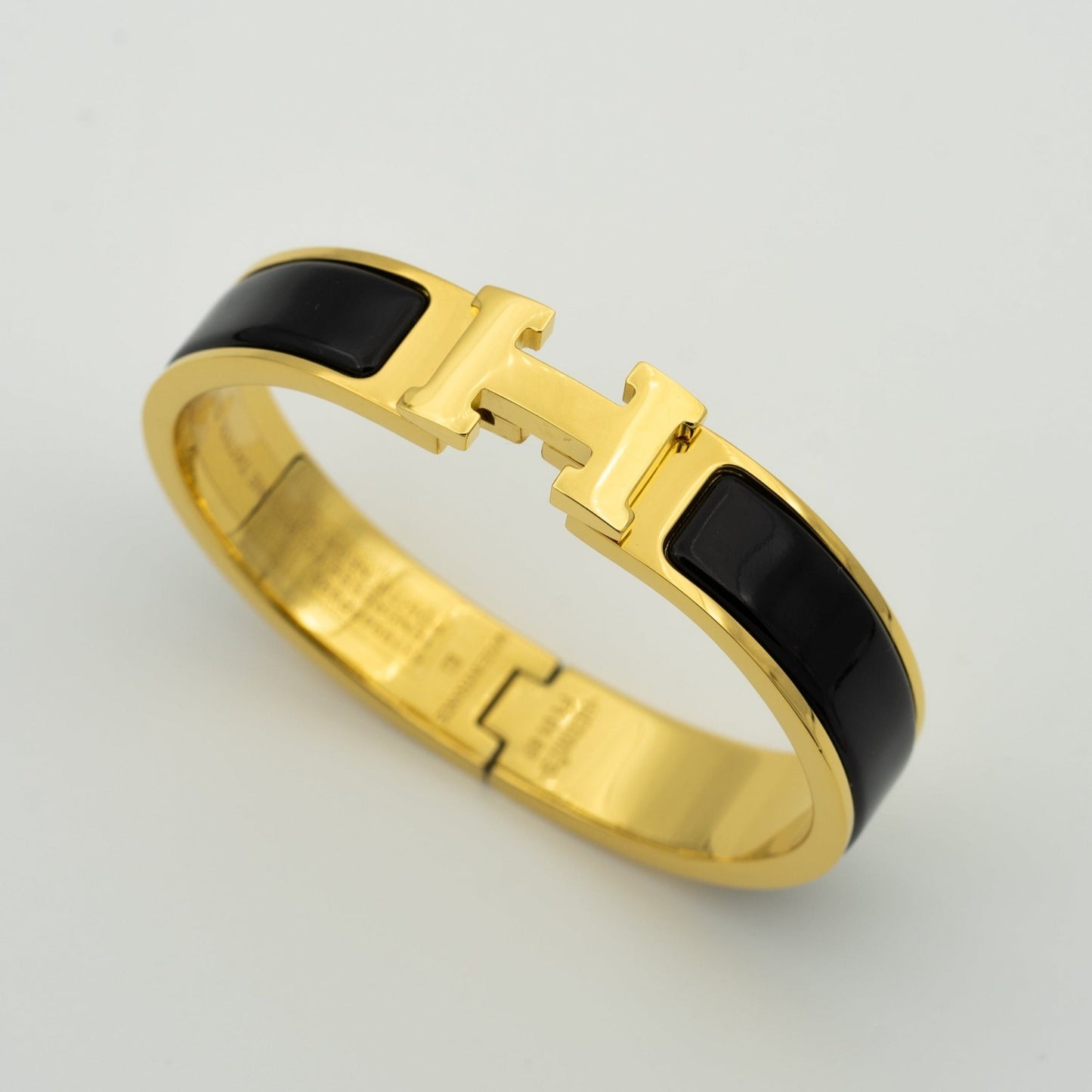 [ECHO ]H BLACK BRACELET