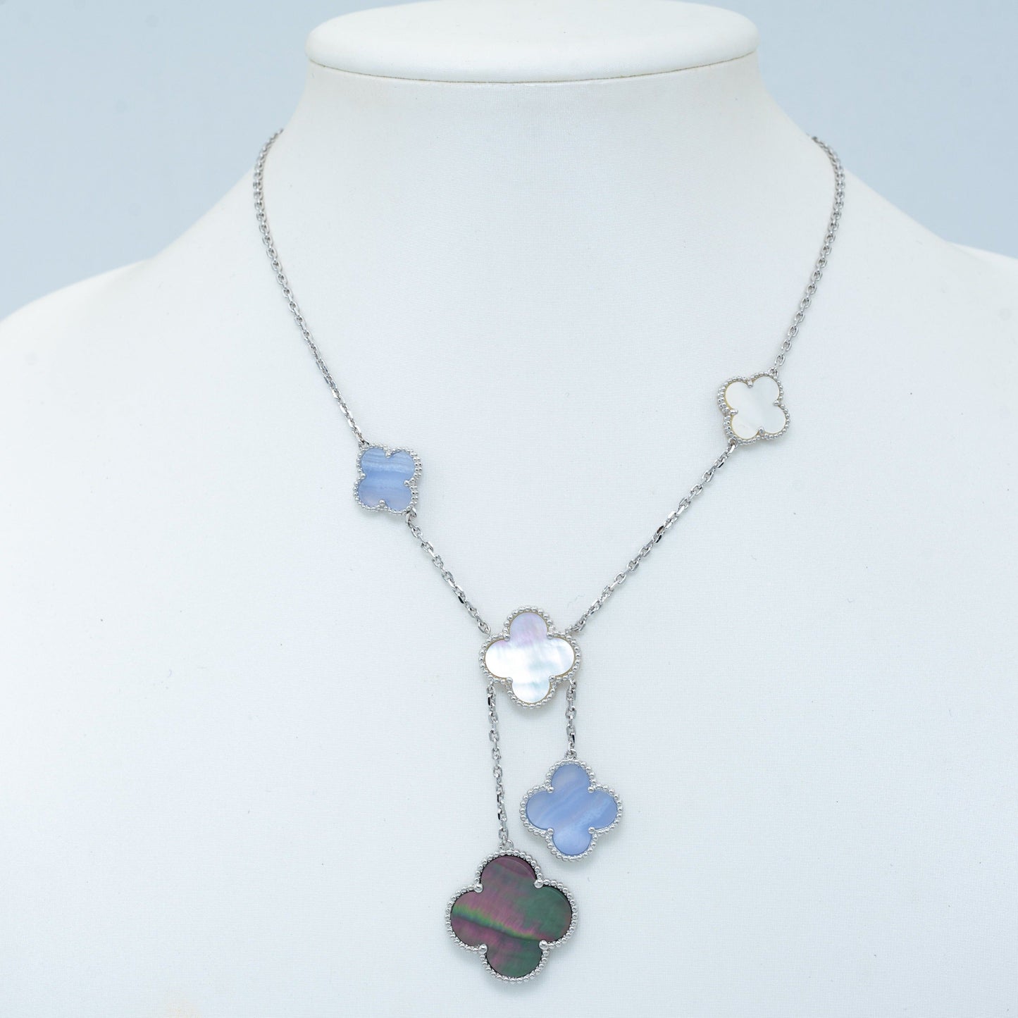 [ECHO ]CLOVER MOP CHALCEDONY NECKLACE SILVER 6 MOTIF