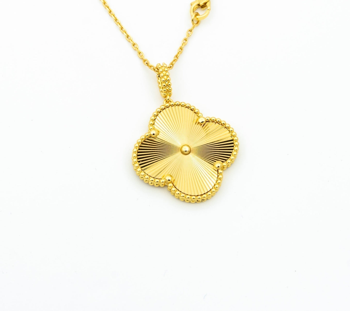 [ECHO ]CLOVER 25MM PEDANT NECKLACE GOLD