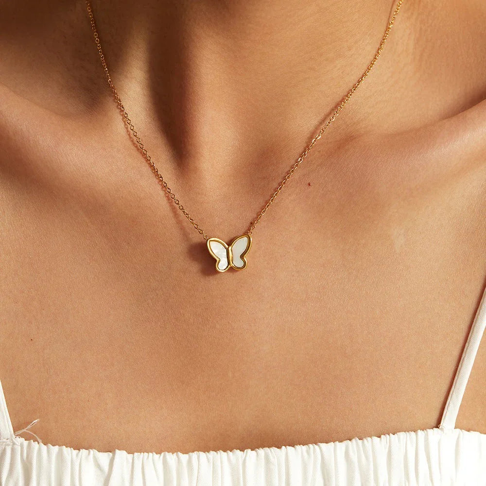 [Echo Fine]Flutterby Mother of Pearl Necklace