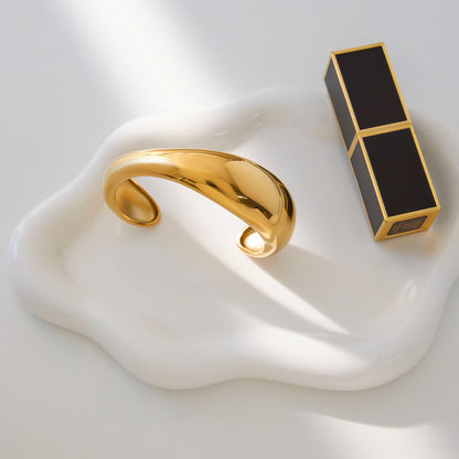 [Echo Fine]Jessa Sculpted Gold Bangle