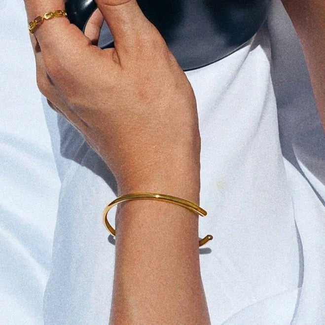 [Echo Fine]Ara Gold Bangle