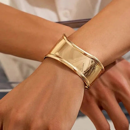 [Echo Fine]Nellie Smooth Gold Cuff