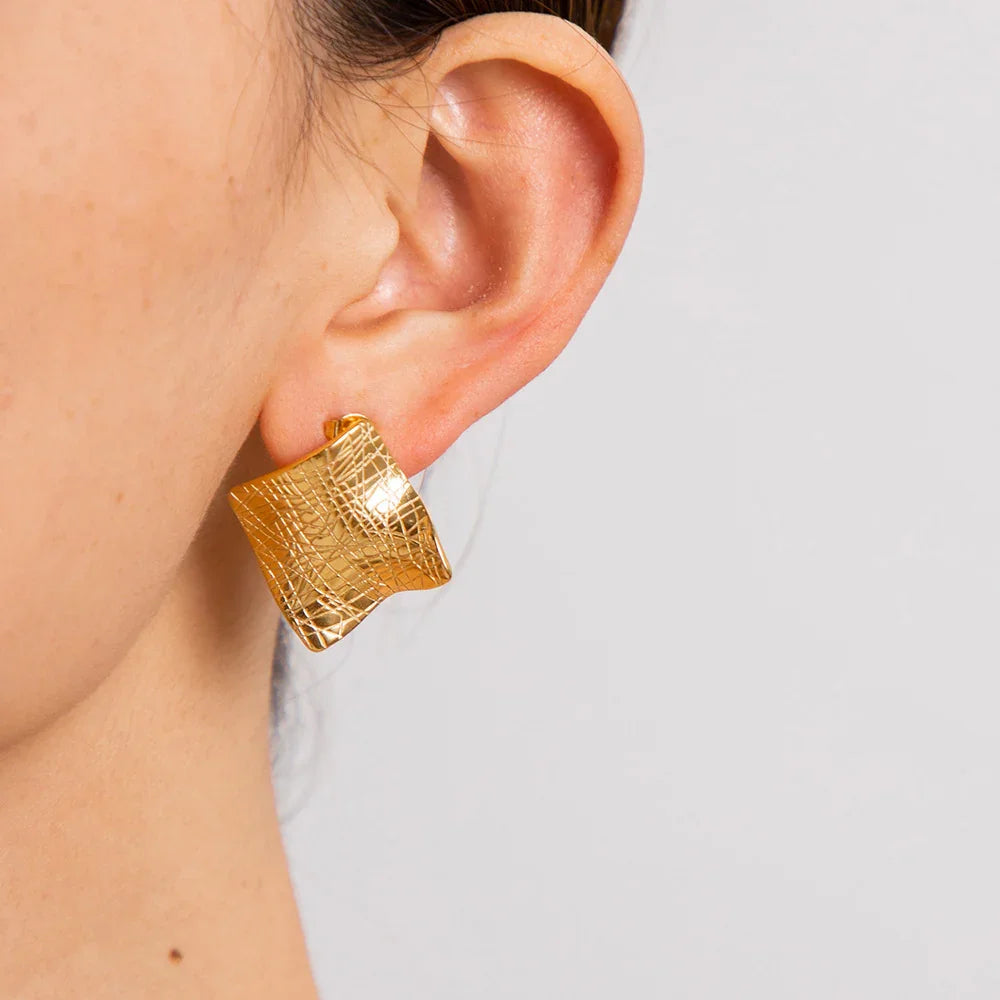 [Echo Fine]Celestina Creased Gold Sheet Earrings