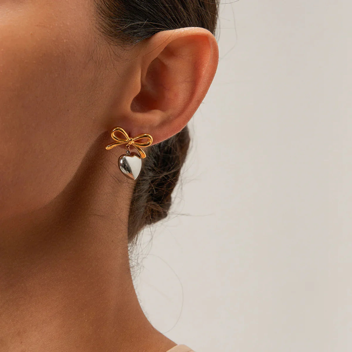 [Echo Fine]Rowanne Two Tone French Knot Heart Earrings