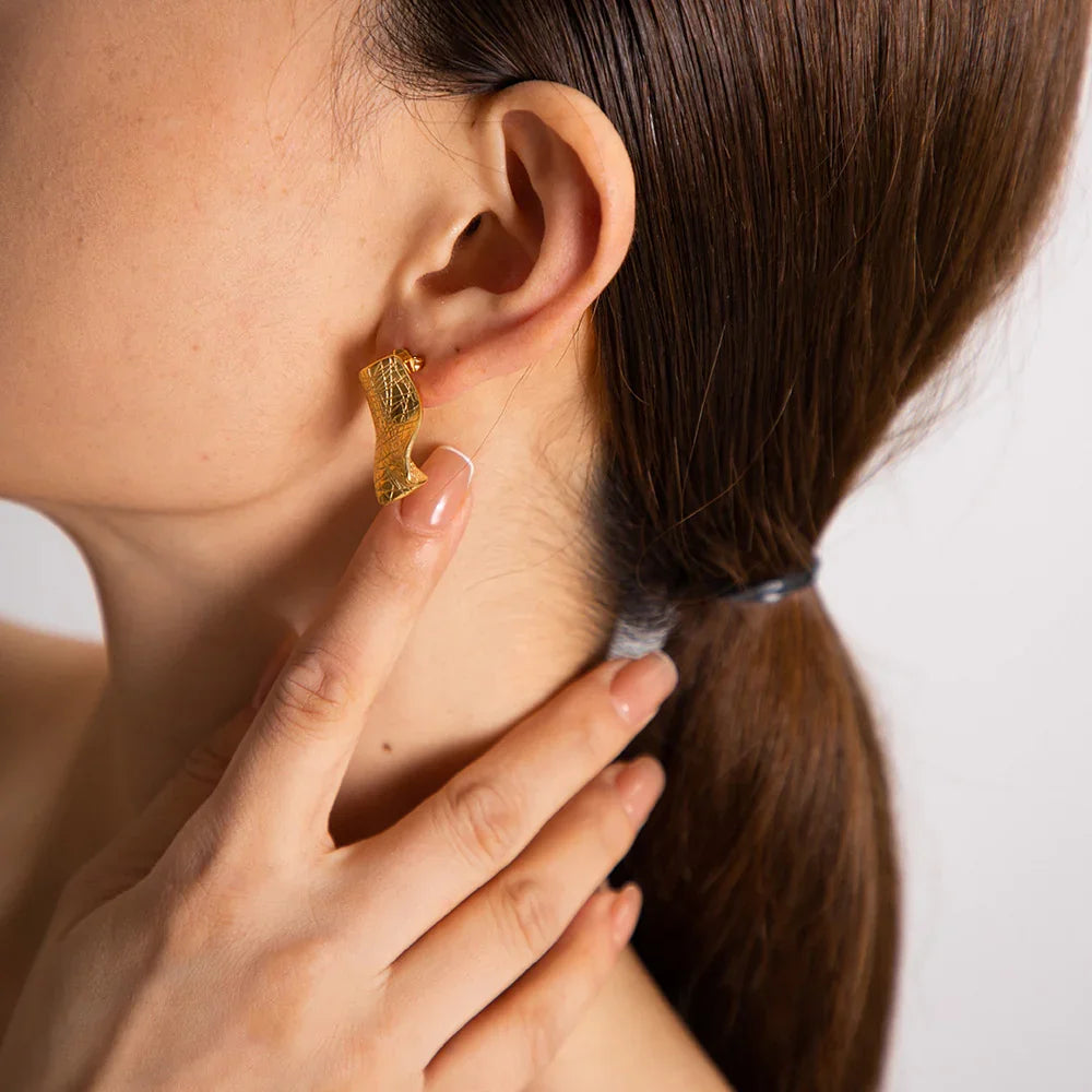 [Echo Fine]Celestina Creased Gold Sheet Earrings