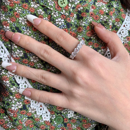 [ECHO ]Gorgeous Round Cut Tennis Ring