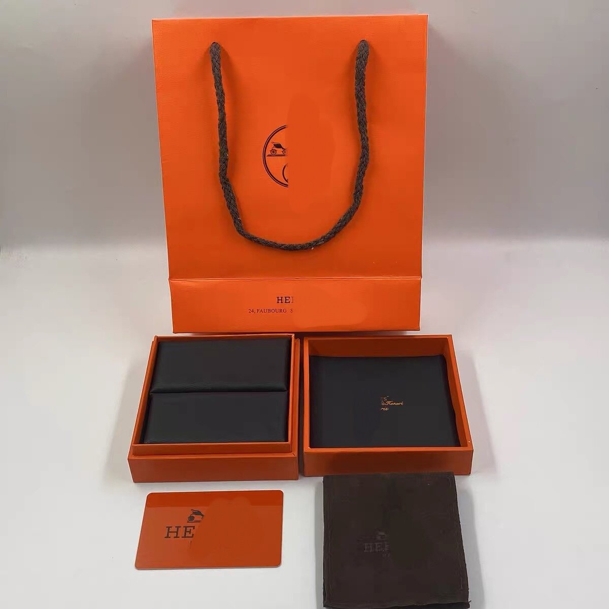 [ECHO] HM  BOX GIFT BAG