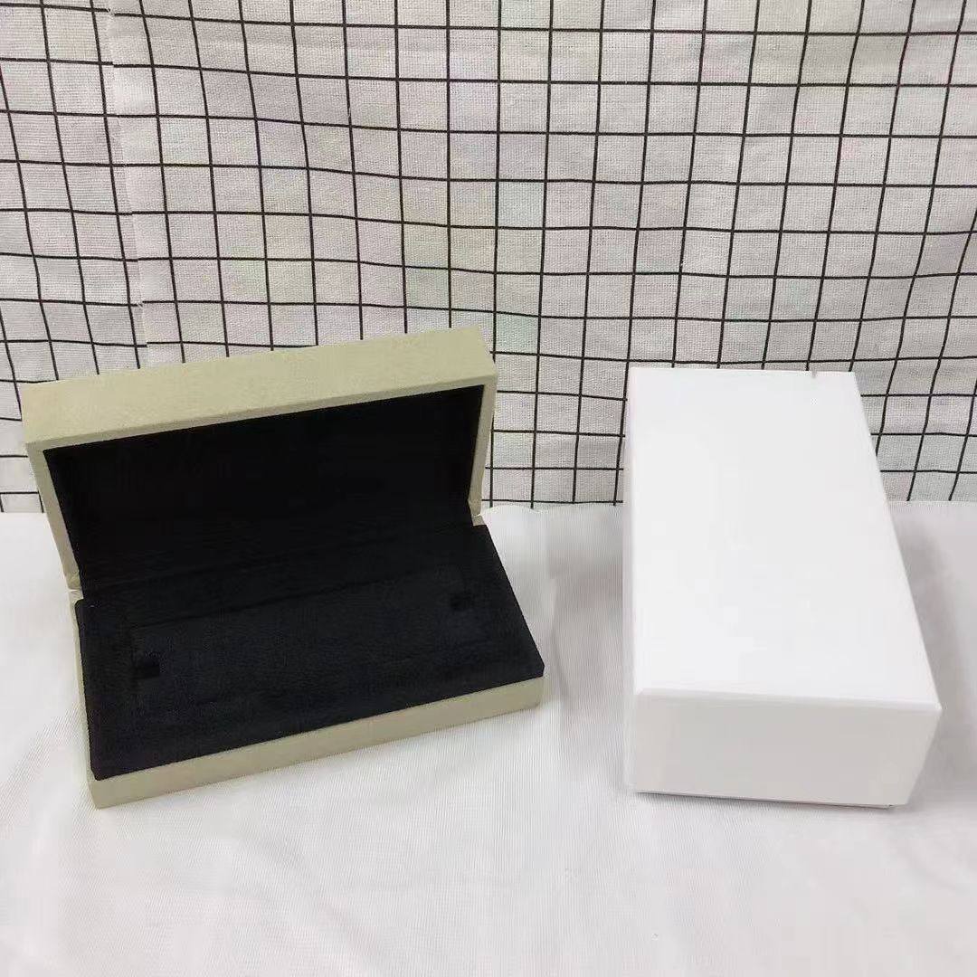 [ECHO] VA CLOVER BOX GIFT BAG