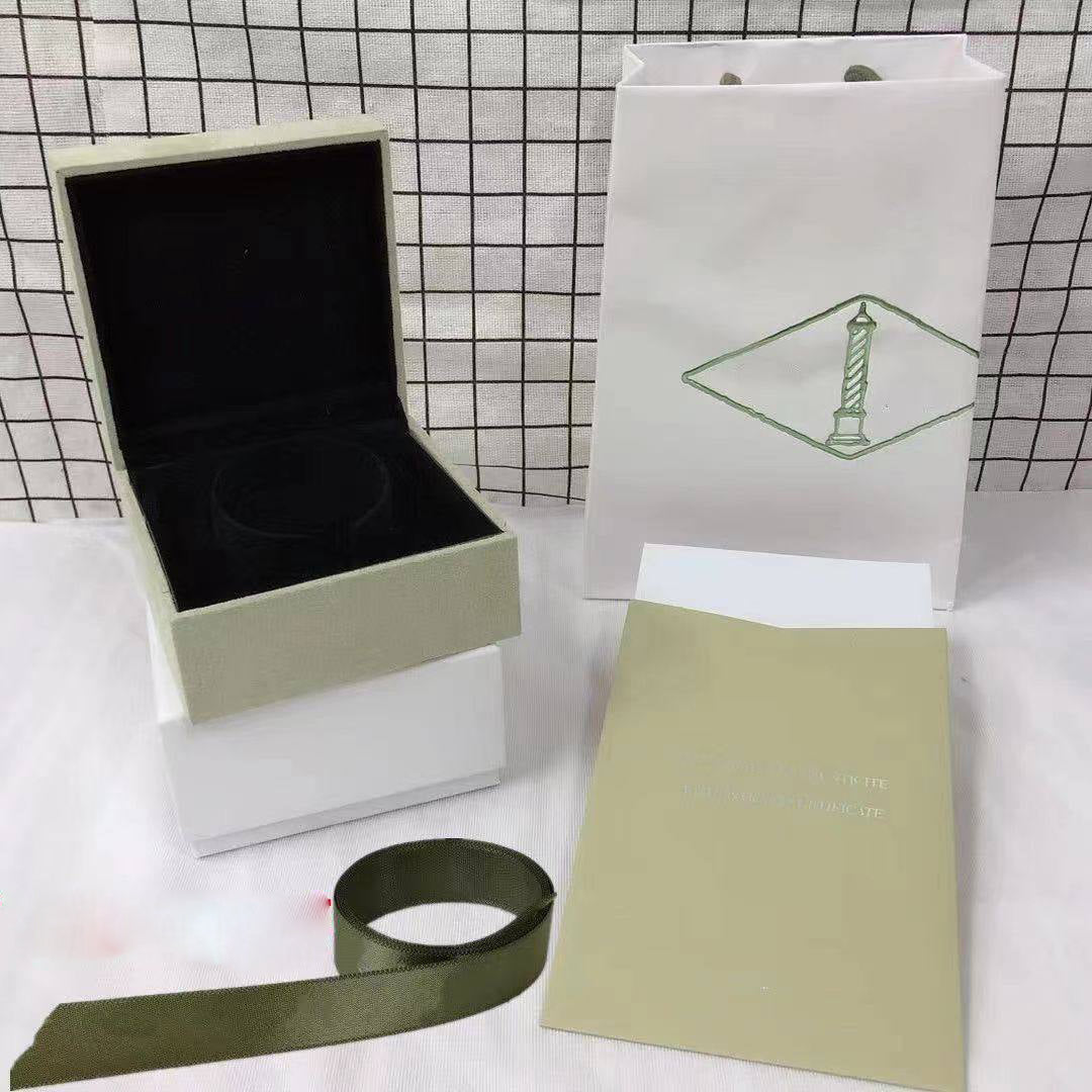 [ECHO] VA CLOVER BOX GIFT BAG