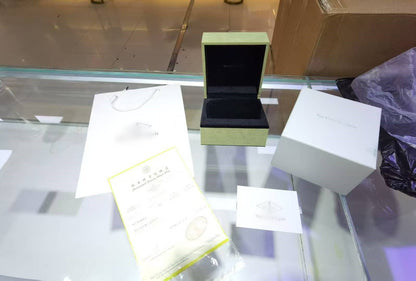 [ECHO] VA CLOVER BOX GIFT BAG