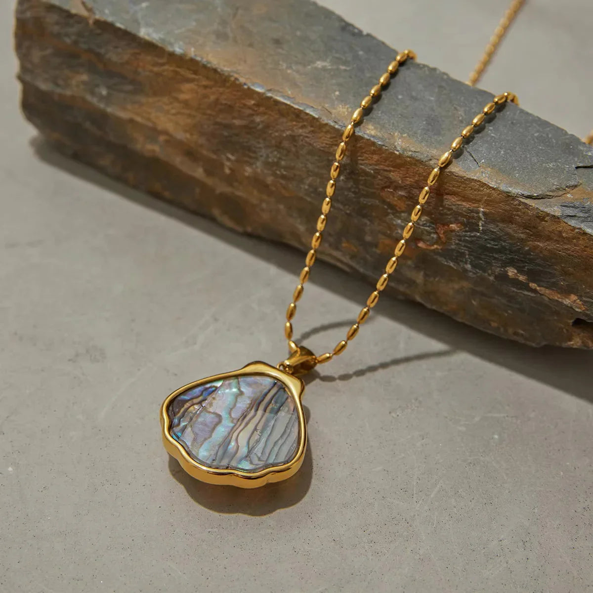 [Echo Fine]Nixie Gold Seashell Pendant