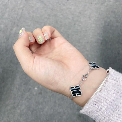 [ECHO ]CLOVER 5 MOTIF VEINED ONYX BRACELET SILVER