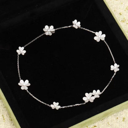 [ECHO ]FRIVOLE SILVER 9 FLOWERS NECKLACE