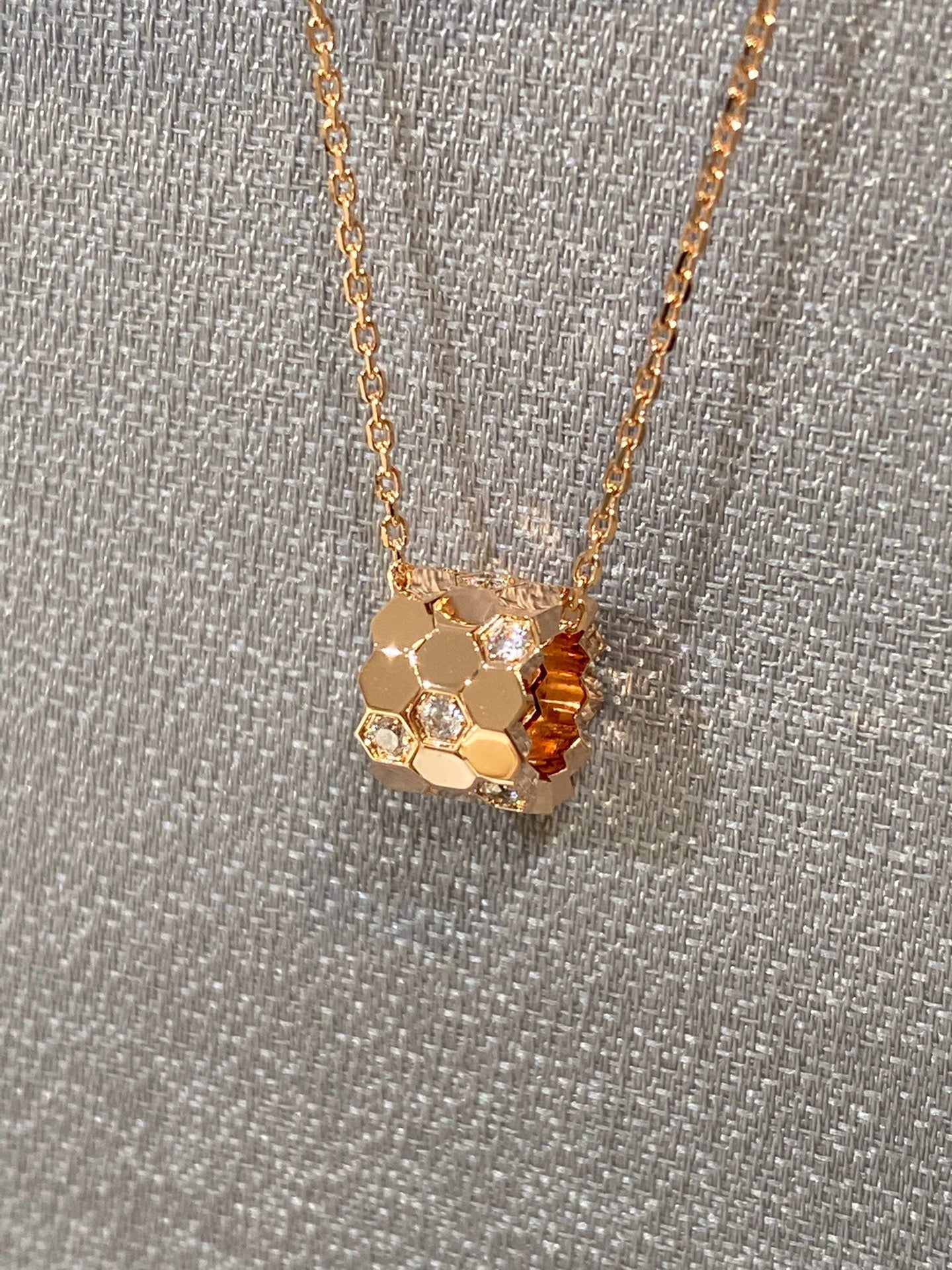 [ECHO ]BEE LOVE DIAMOND NECKLACE