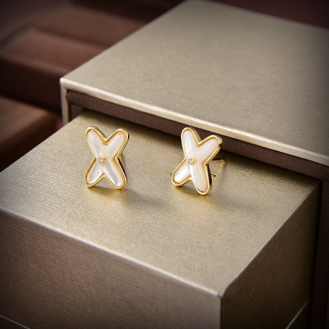 [ECHO ]JEUX DE WHITE MOP GOLD DIAMOND EARRINGS