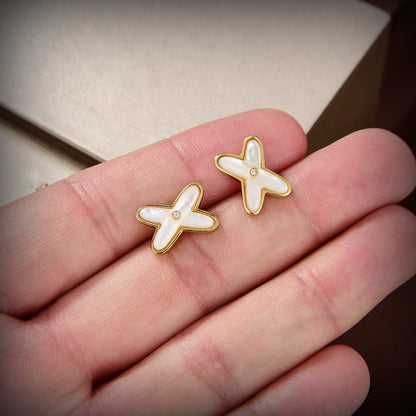 [ECHO ]JEUX DE WHITE MOP GOLD DIAMOND EARRINGS