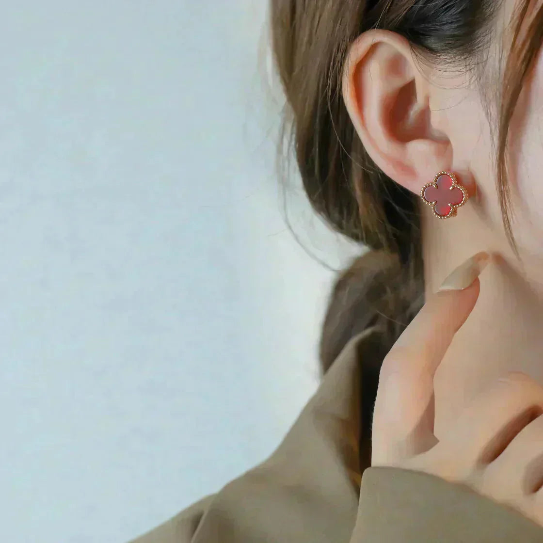 [ECHO ]CLOVER MEDIUM 1 MOTIFS CARNELIAN  EARRINGS
